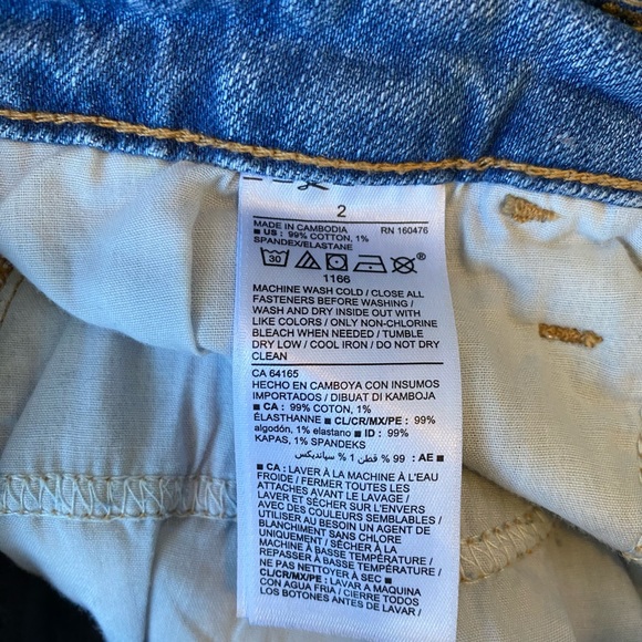 High-rise button fly cuffed denim shorts by Old Navy Size 2 - Picture 8 of 8